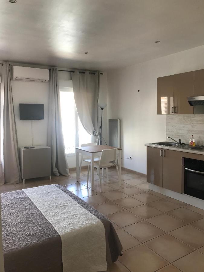 Studio 2Eme Etage Vue Sur Quai Et Mont Saint Clair Sete Exterior photo